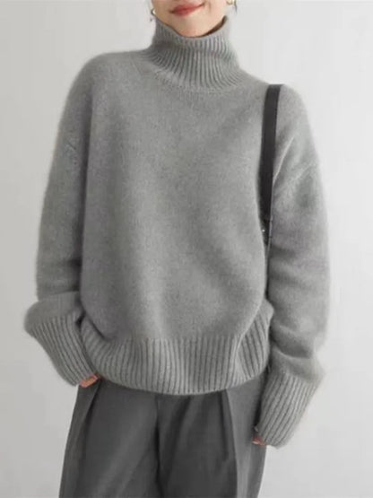 Ivania | Women’s Luxury Cashmere Turtleneck Sweater