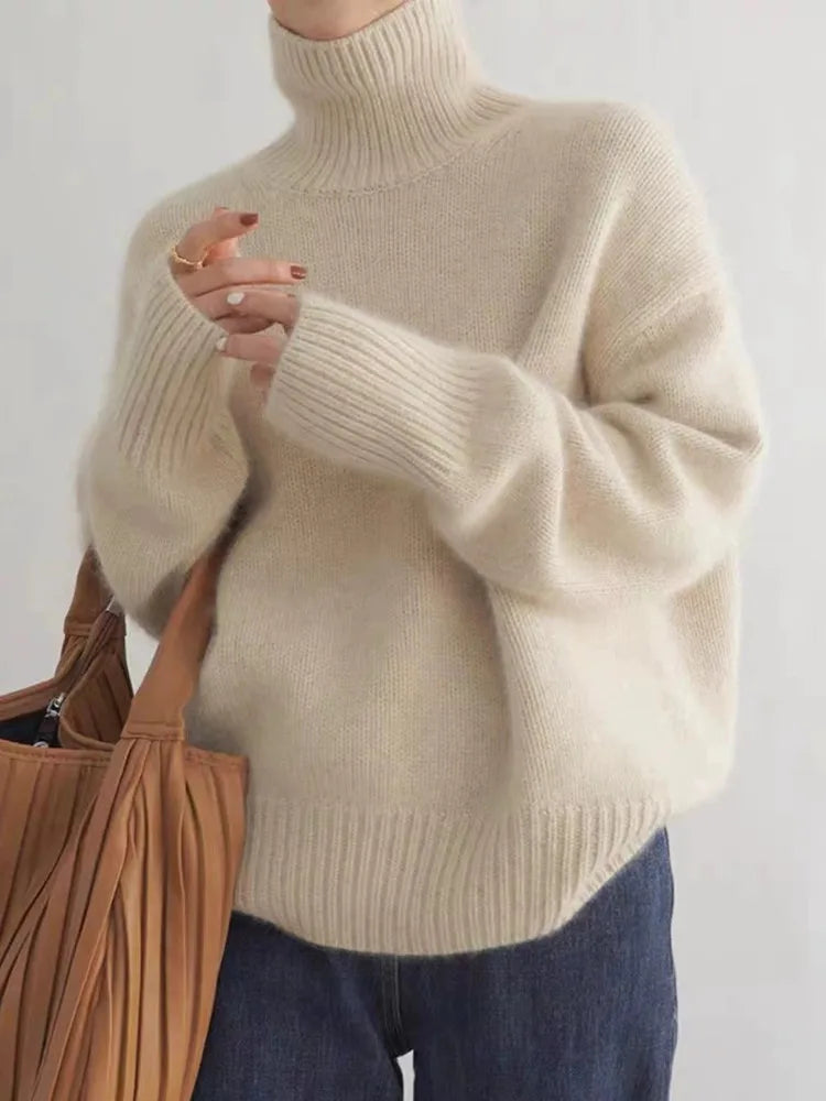 Ivania | Women’s Luxury Cashmere Turtleneck Sweater