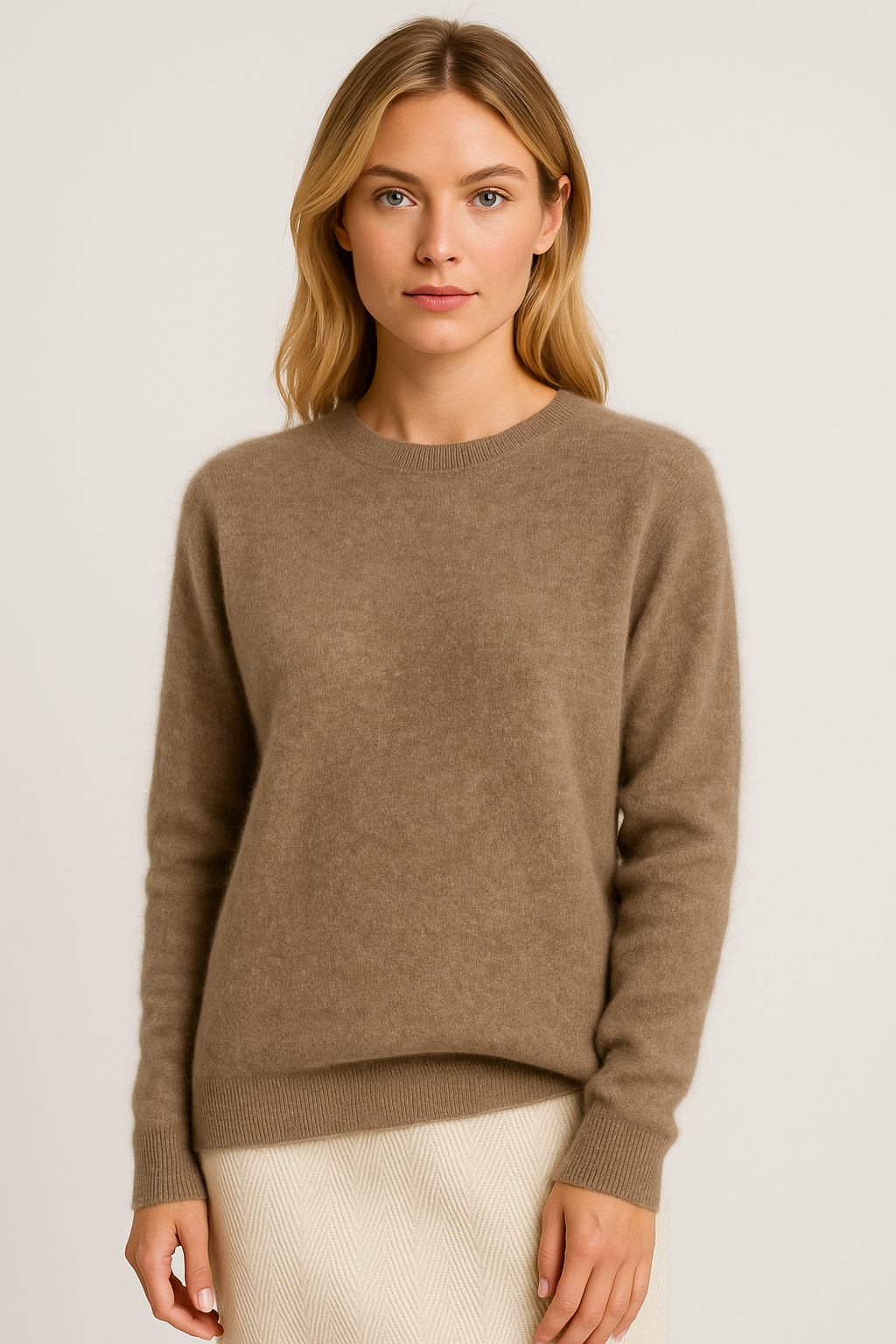 Chesna | Women’s Classic Crew Neck Sweater